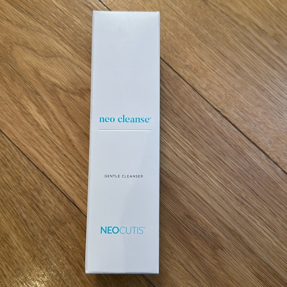 NEW Neocutis Neo Cleanse Gentle Cleanser 125 ml